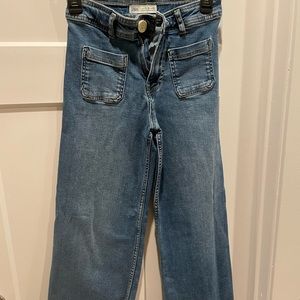 Zara - girls blue jeans, size 13-14. Good condition.